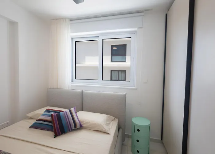 Apartment Mackenzy Dream 202 *