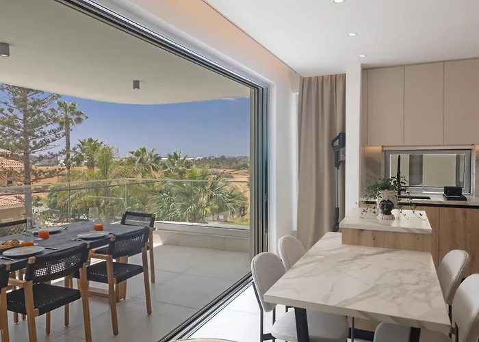 Διαμέρισμα Mackenzy Dream 202 *