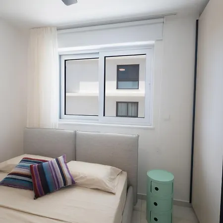 Apartament Mackenzy Dream 202 *