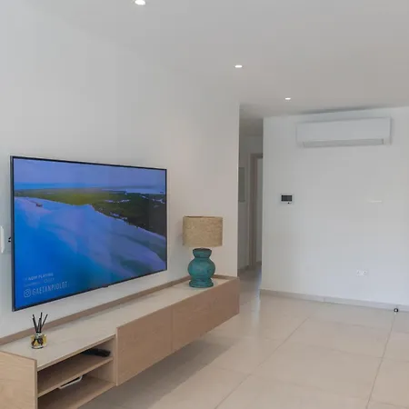 Mackenzy Dream 202 * Larnaca